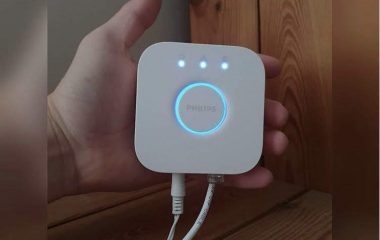 thiet-bi-dieu-khien-trung-tam